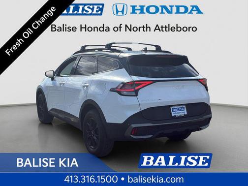 Glacier White Pearl/Ebony Black Roof 2024 Kia Sportage S