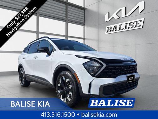 Glacial White Pearl 2023 Kia Sportage X-Line