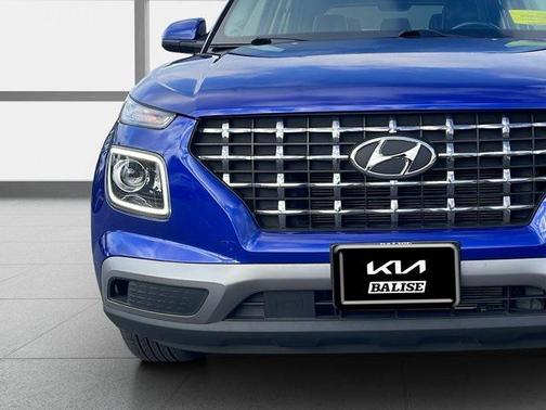 2022 Hyundai VENUE Limited
