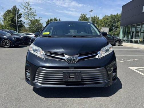 2018 Toyota Sienna XLE