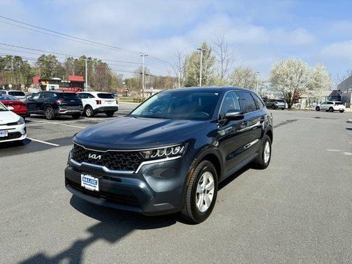 2022 Kia Sorento LX
