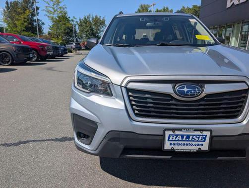Ice Silver Metallic 2021 Subaru Forester Base