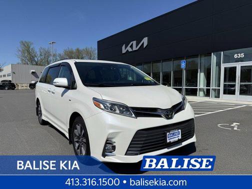 2020 Toyota Sienna XLE