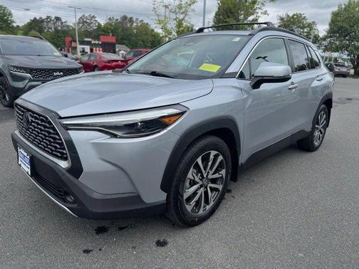 2023 Toyota Corolla Cross XLE