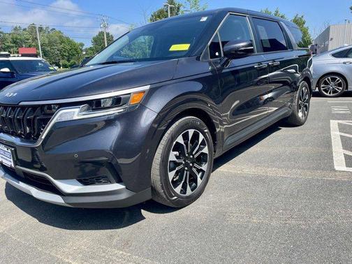 2022 Kia Carnival EX