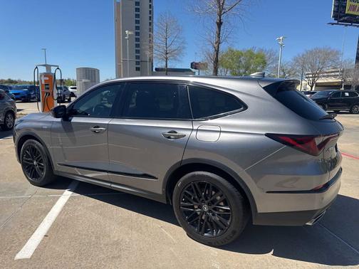 2023 Acura MDX 
