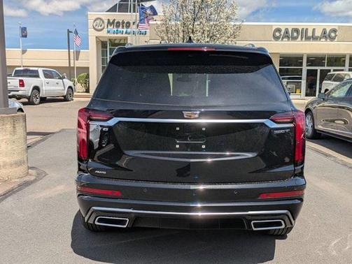 2025 Cadillac XT6 Luxury AWD
