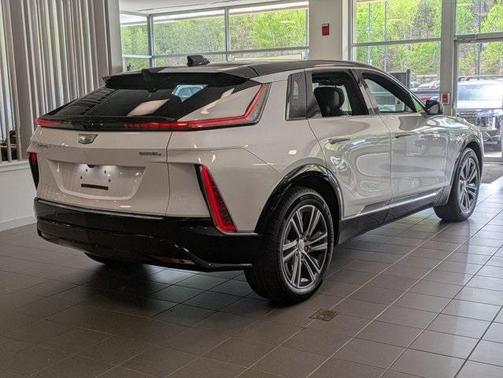 2025 Cadillac LYRIQ Luxury w/1SD