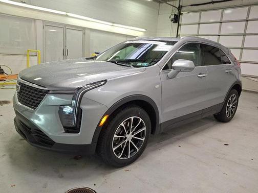 2024 Cadillac XT4 Luxury