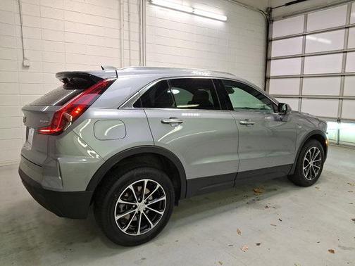 2024 Cadillac XT4 Luxury