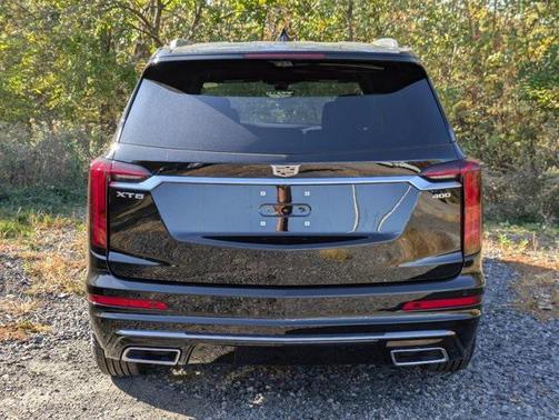 2025 Cadillac XT6 Premium Luxury FWD
