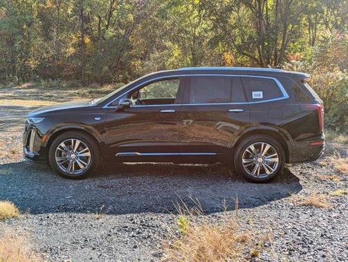 2025 Cadillac XT6 Premium Luxury FWD