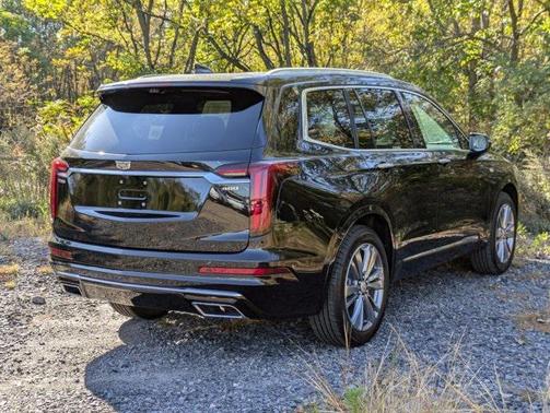 2025 Cadillac XT6 Premium Luxury FWD