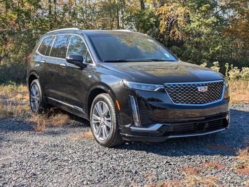 2025 Cadillac XT6 Premium Luxury FWD