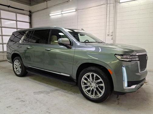 2023 Cadillac Escalade ESV Premium Luxury