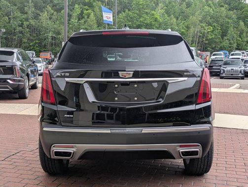 Stellar Black Metallic 2025 Cadillac XT5 Premium Luxury