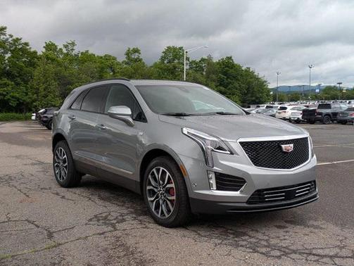 2025 Cadillac XT5 Sport