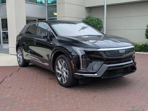 2025 Cadillac OPTIQ Luxury 1 AWD
