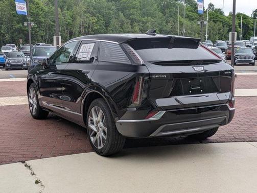 2025 Cadillac OPTIQ Luxury 1 AWD