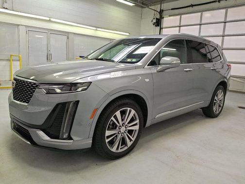 Argent Silver Metallic 2023 Cadillac XT6 Premium Luxury AWD