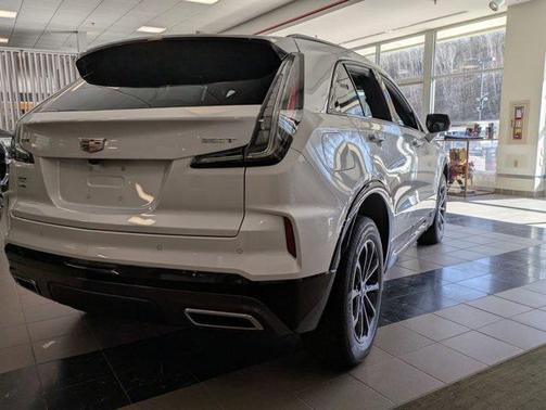 2025 Cadillac XT4 Sport
