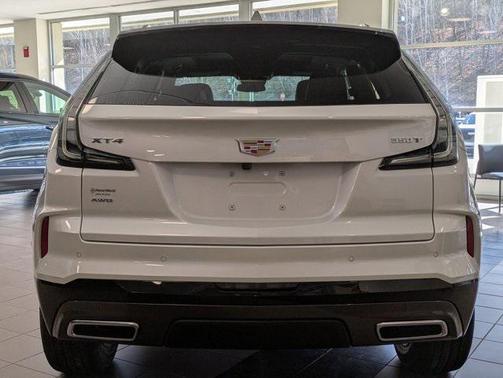 2025 Cadillac XT4 Sport