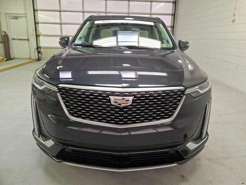 2022 Cadillac XT6 Premium Luxury AWD