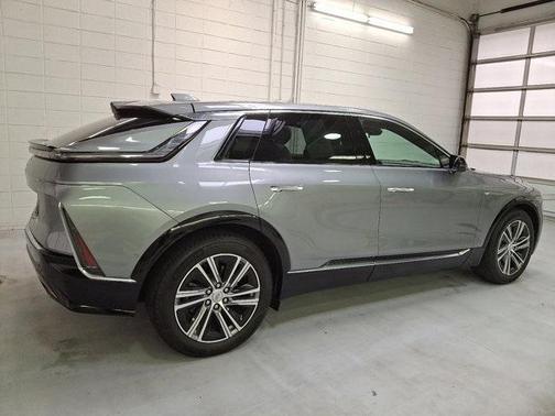 2024 Cadillac LYRIQ Luxury w/1SC