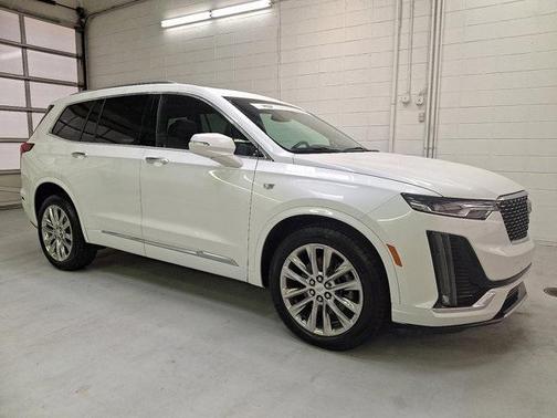 2023 Cadillac XT6 Premium Luxury AWD