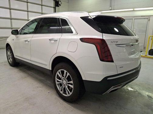 Crystal White Tricoat 2021 Cadillac XT5 Premium Luxury