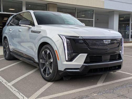 2025 Cadillac Escalade IQ Sport 2