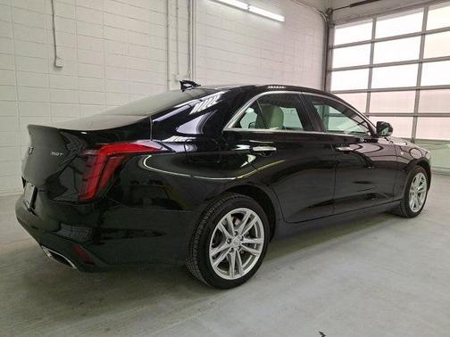 2023 Cadillac CT4 Luxury