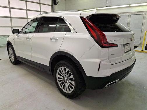 Crystal White Tricoat 2025 Cadillac XT4 Premium Luxury