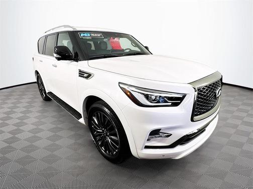 2024 INFINITI QX80 SENSORY