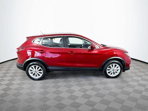 2022 Nissan Rogue Sport SV