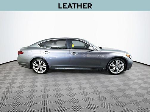 2017 INFINITI Q70L 3.7