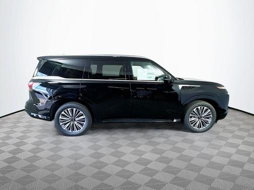 2025 INFINITI QX80 Luxe