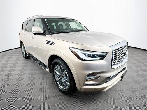 2023 INFINITI QX80 Luxe