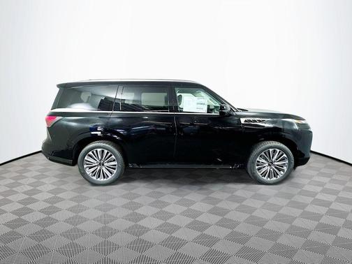 2025 INFINITI QX80 Luxe