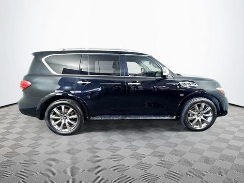 2017 INFINITI QX80 Signature Edition