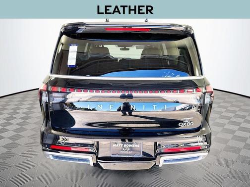 2025 INFINITI QX80 Luxe