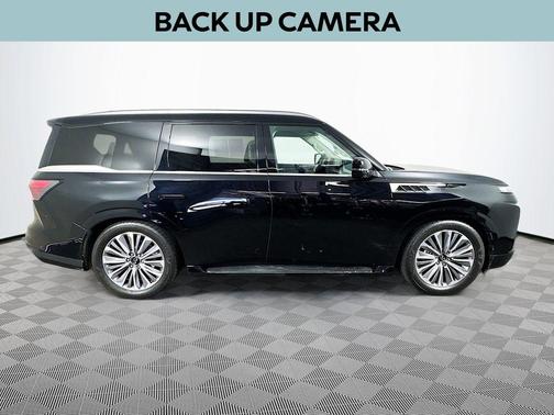 2025 INFINITI QX80 Luxe