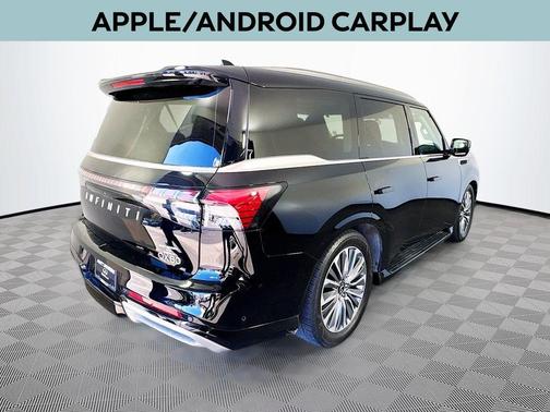 2025 INFINITI QX80 Luxe