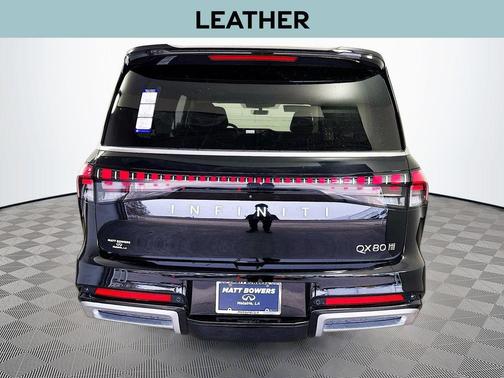 2025 INFINITI QX80 PURE