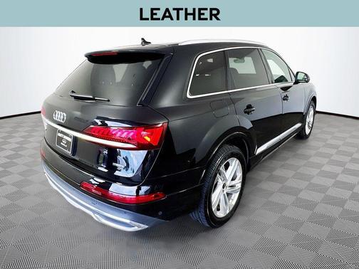 2023 Audi Q7 55 Premium Plus