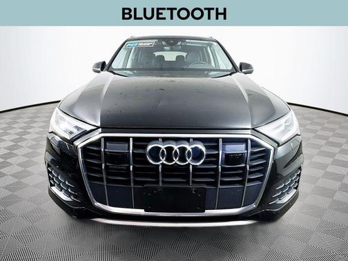 2023 Audi Q7 55 Premium Plus