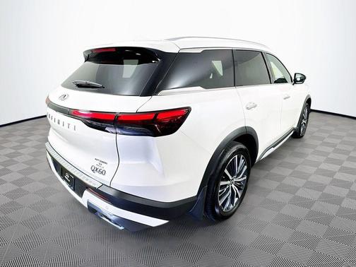 2025 INFINITI QX60 SENSORY