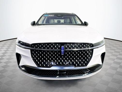 2024 Lincoln Nautilus Reserve