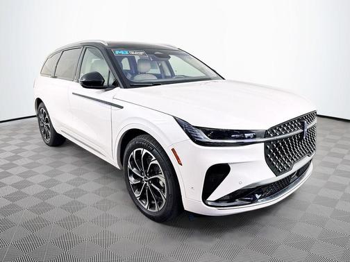 2024 Lincoln Nautilus Reserve