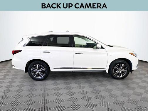 2017 INFINITI QX60 Base
